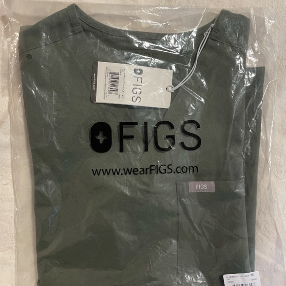 Figs Catarina Scrub Top - XSP Moss Colored - Picture 1 of 3